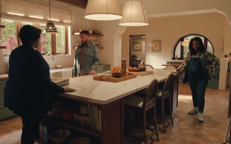 Nike Sneakers in No Good Deed S01E01 “Open House” (2024) (Image 1)