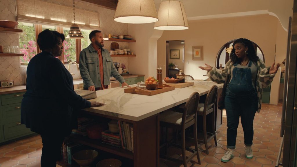 Nike Sneakers in No Good Deed S01E01 “Open House” (2024) (Image 11)