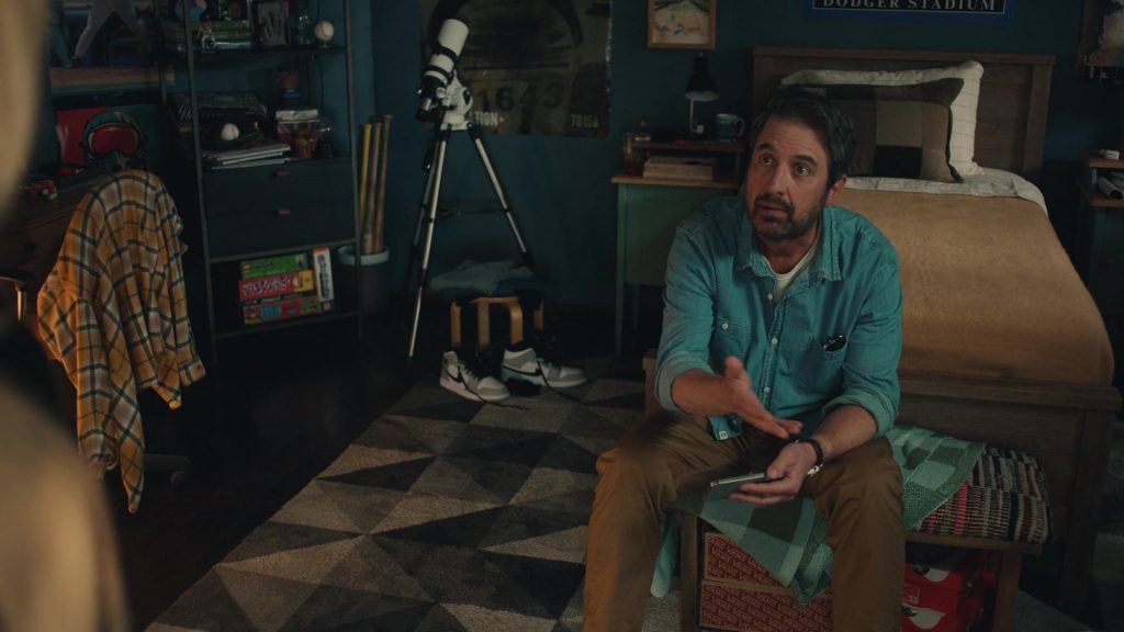 Nike Sneakers in No Good Deed S01E01 “Open House” (2024) (Image 3)