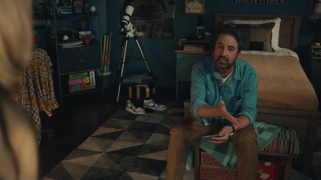 Nike Sneakers in No Good Deed S01E01 “Open House” (2024) (Image 4)