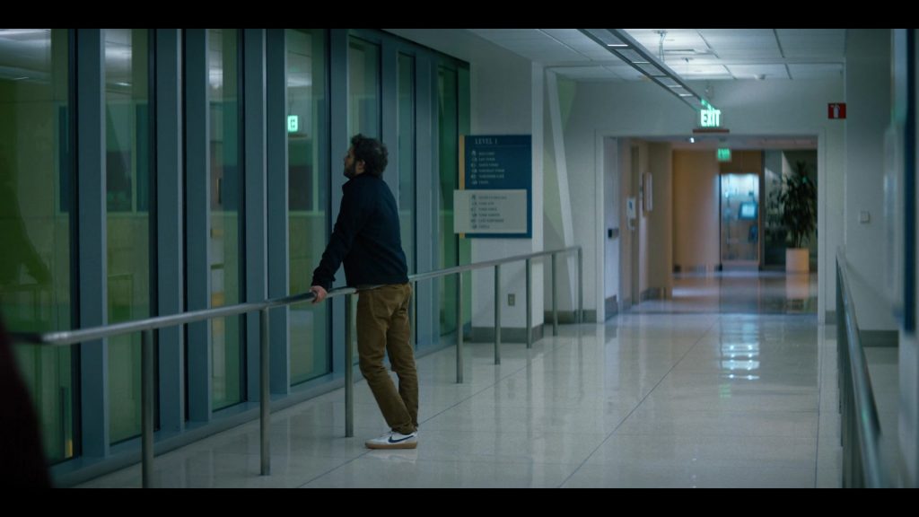 Nike Sneakers in Nobody Wants This S01E03 (2024) (Image 3)