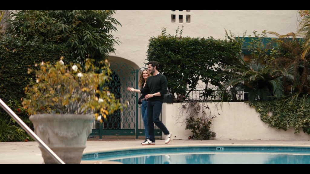 Nike Sneakers in Nobody Wants This S01E04 (2024) (Image 2)