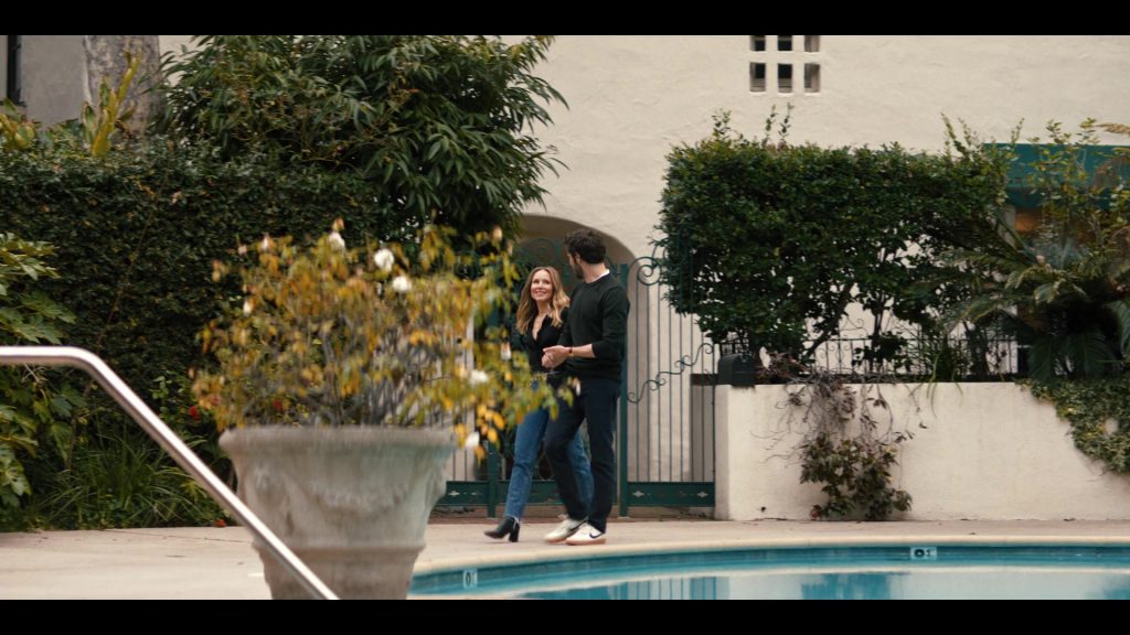 Nike Sneakers in Nobody Wants This S01E04 (2024) (Image 3)