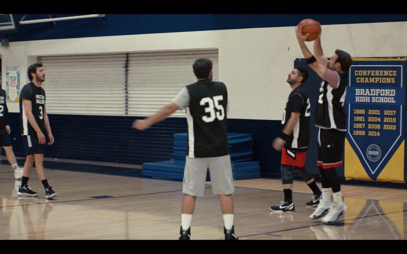 Nike Sneakers in Nobody Wants This S01E07 (2024) (Image 1)