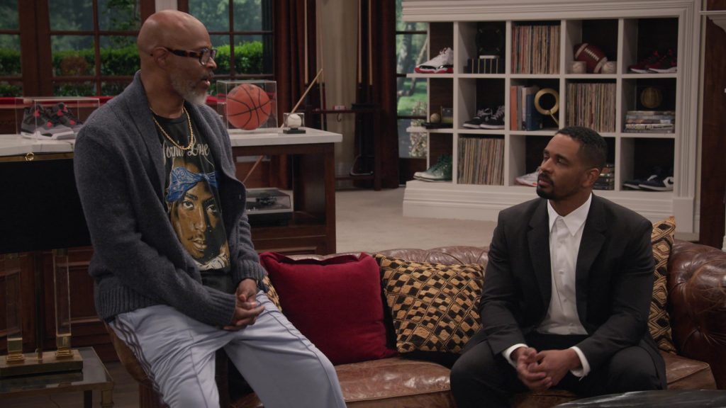 Nike Sneakers in Poppa's House S01E01 “Pilot” (2024) (Image 11)
