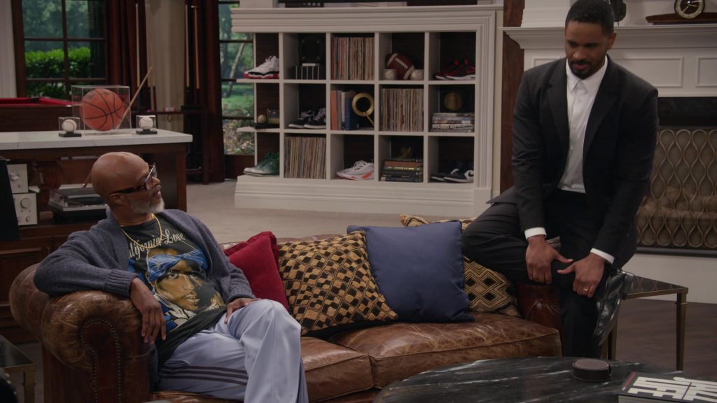 Nike Sneakers in Poppa's House S01E01 “Pilot” (2024) (Image 14)