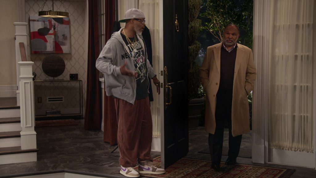Nike Sneakers in Poppa's House S01E01 “Pilot” (2024) (Image 8)