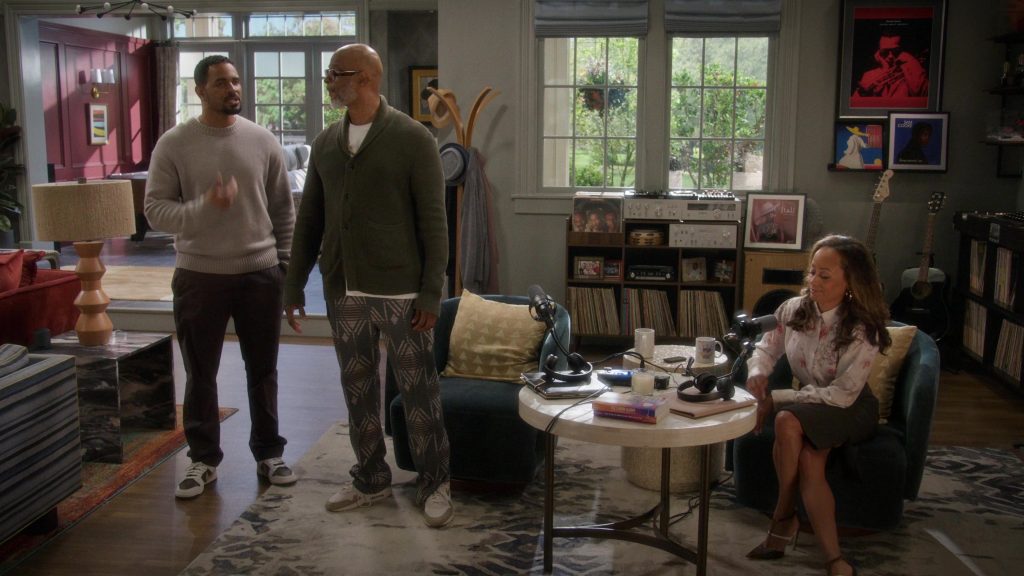 Nike Sneakers in Poppa's House S01E04 “School Days” (2024) (Image 11)