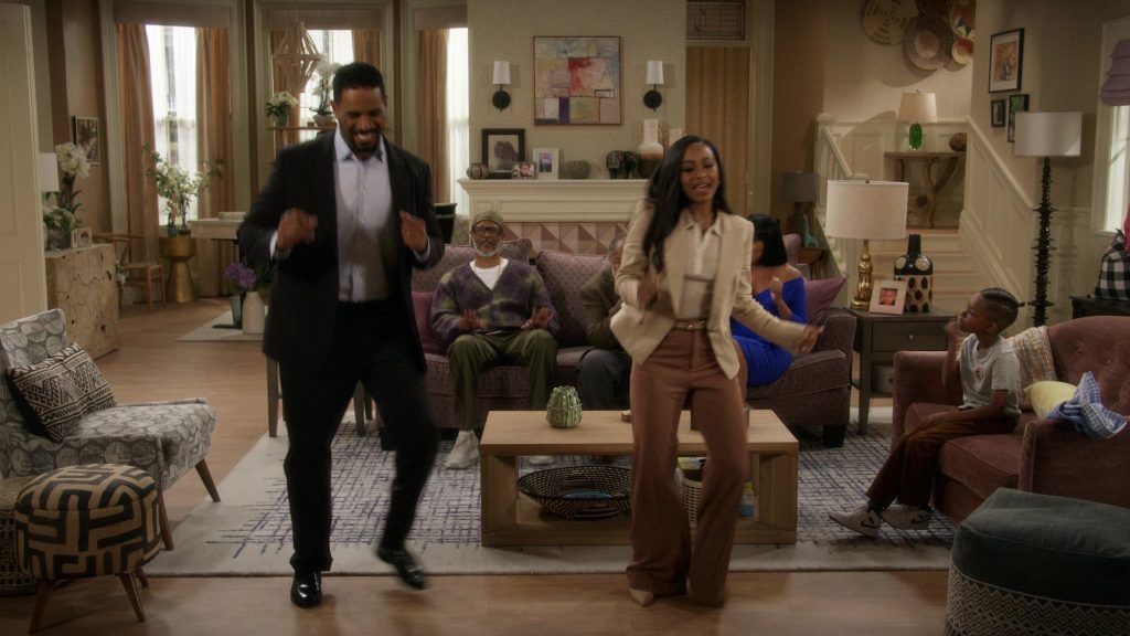 Nike Sneakers in Poppa's House S01E04 “School Days” (2024) (Image 8)