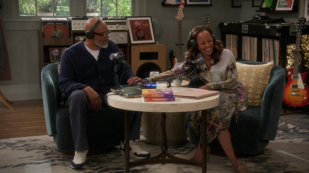 Nike Sneakers in Poppa's House S01E05 “Disciplinairian” (2024) (Image 29)