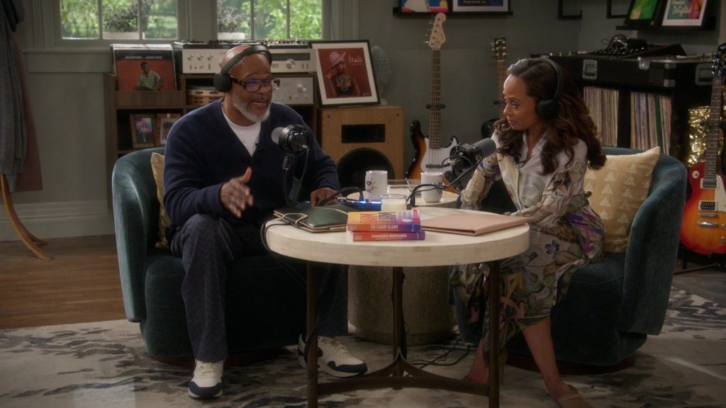 Nike Sneakers in Poppa's House S01E05 “Disciplinairian” (2024) (Image 35)