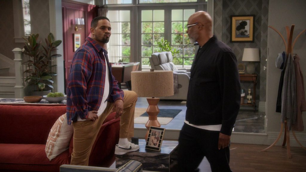 Nike Sneakers in Poppa's House S01E06 “Family Photo” (2024) (Image 26)