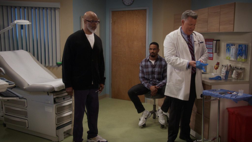 Nike Sneakers in Poppa's House S01E07 “Brokeback” (2024) (Image 20)