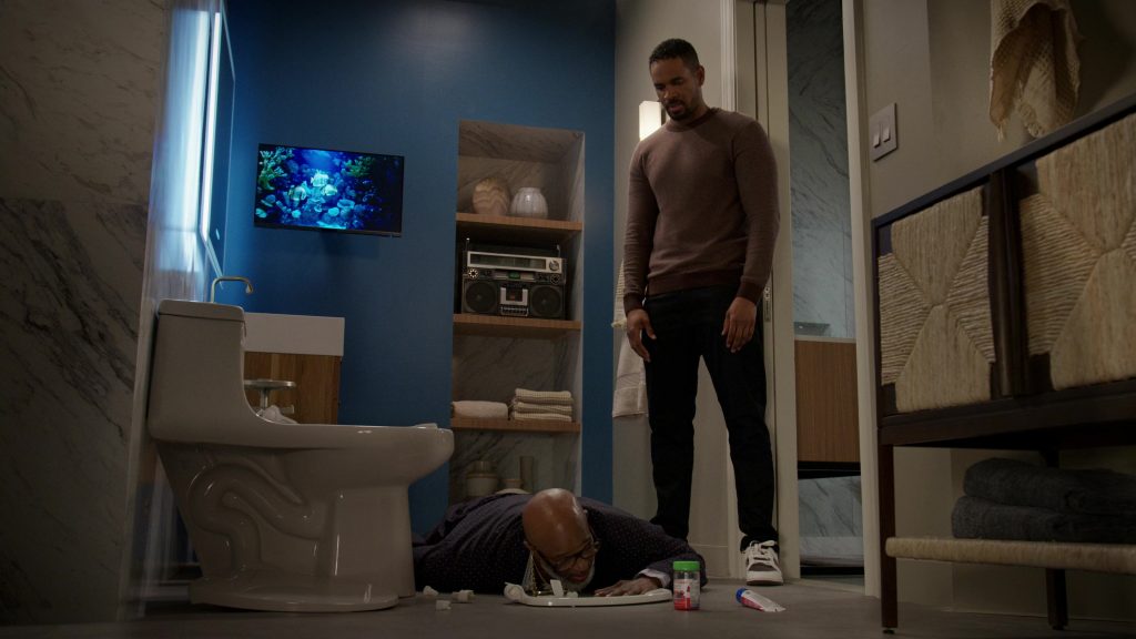 Nike Sneakers in Poppa's House S01E07 “Brokeback” (2024) (Image 46)