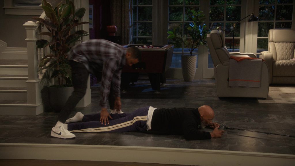Nike Sneakers in Poppa's House S01E07 “Brokeback” (2024) (Image 56)