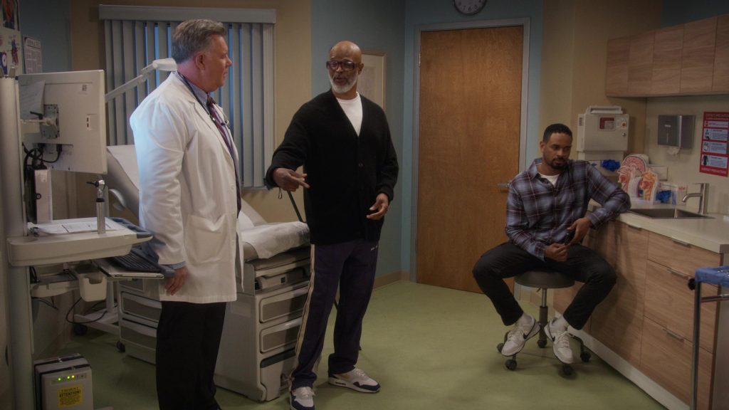 Nike Sneakers in Poppa's House S01E07 “Brokeback” (2024) (Image 8)