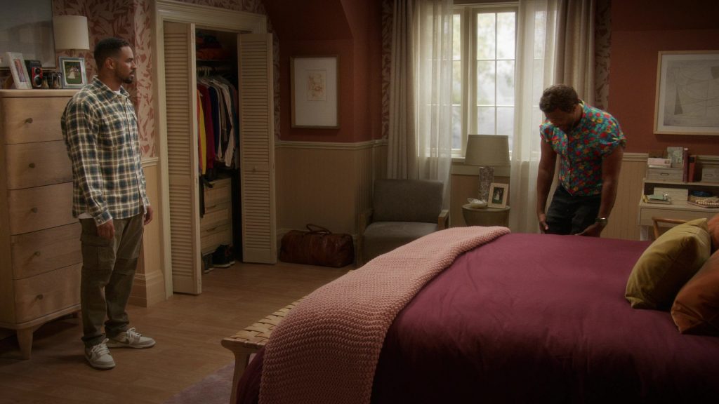 Nike Sneakers in Poppa's House S01E08 “Wig” (2024) (Image 10)