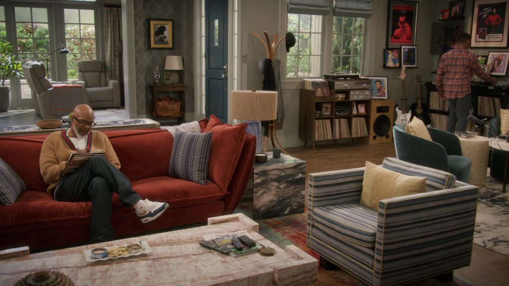 Nike Sneakers in Poppa's House S01E11 “Dirty Laundry” (2025) (Image 16)