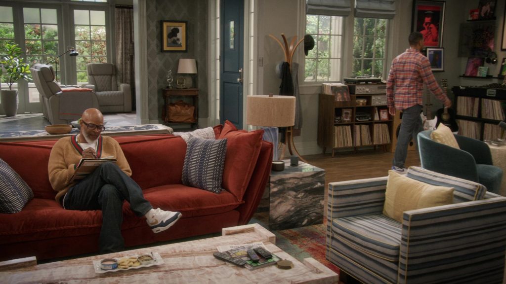 Nike Sneakers in Poppa's House S01E11 “Dirty Laundry” (2025) (Image 2)