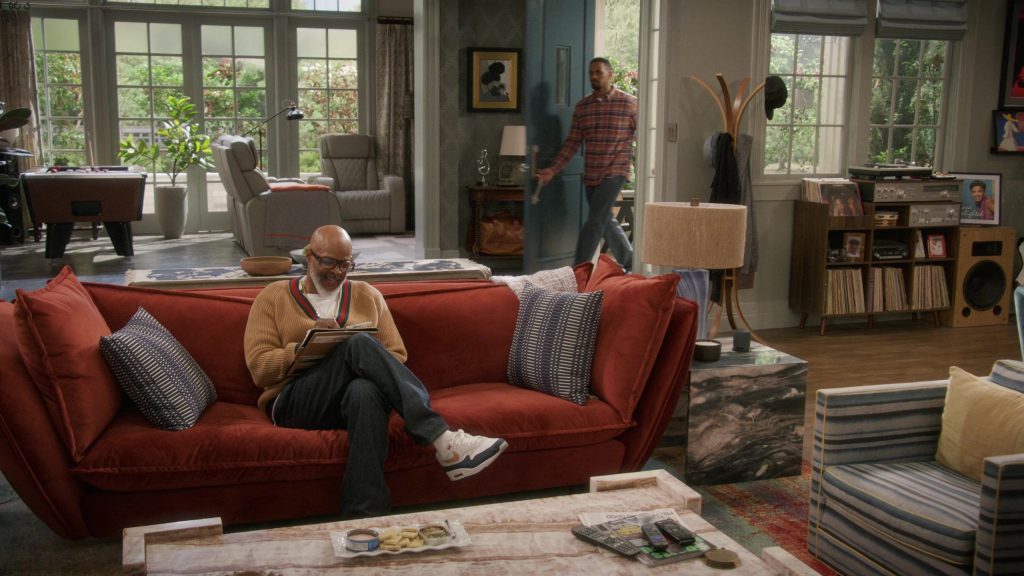 Nike Sneakers in Poppa's House S01E11 “Dirty Laundry” (2025) (Image 5)