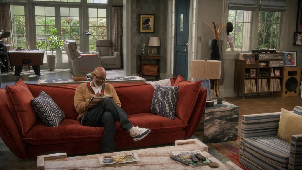 Nike Sneakers in Poppa's House S01E11 “Dirty Laundry” (2025) (Image 6)