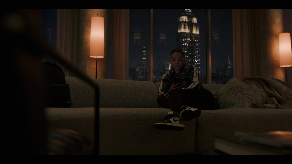 Nike Sneakers in Power Book II – Ghost S04E07 (2024) (Image 11)