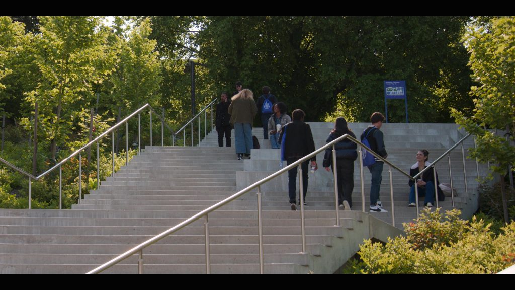 Nike Sneakers in Power Book II – Ghost S04E07 (2024) (Image 7)