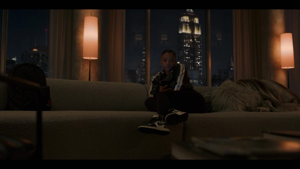 Nike Sneakers in Power Book II – Ghost S04E07 (2024) (Image 9)
