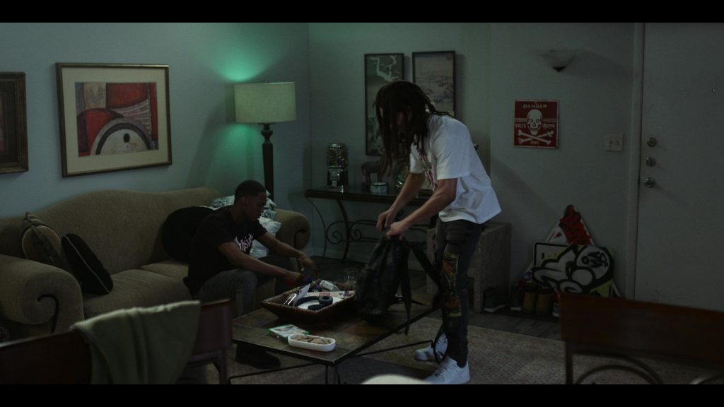 Nike Sneakers in Power Book IV Force S03E08 “Build Back Better” (2025) (Image 8)