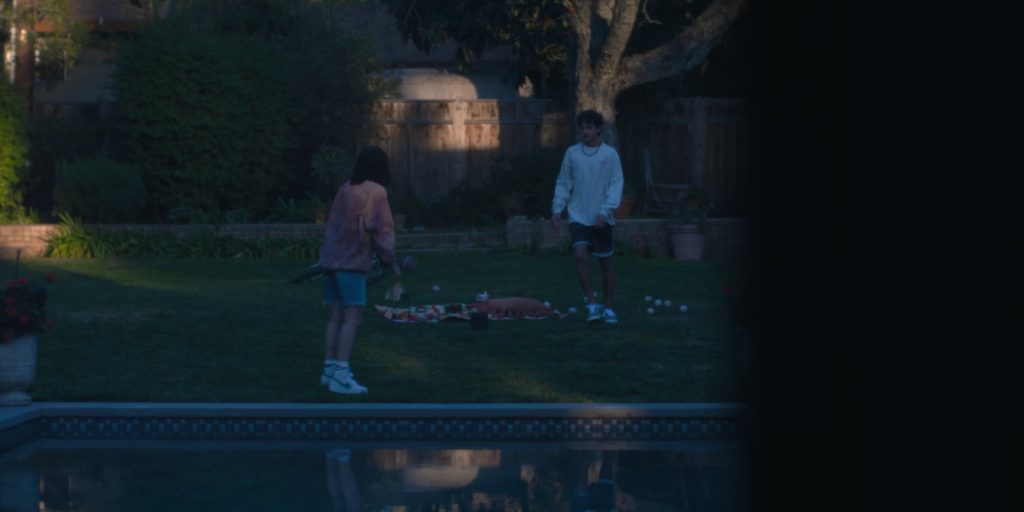 Nike Sneakers in Presumed Innocent S01E02 “People vs. Rozat Sabich” (2024) (Image 3)