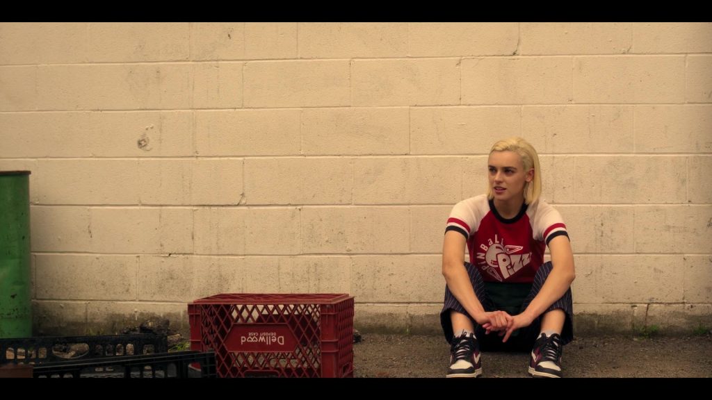 Nike Sneakers in Pretty Little Liars - Original Sin S02E03 “Sweet Sixteen” (2024) (Image 10)