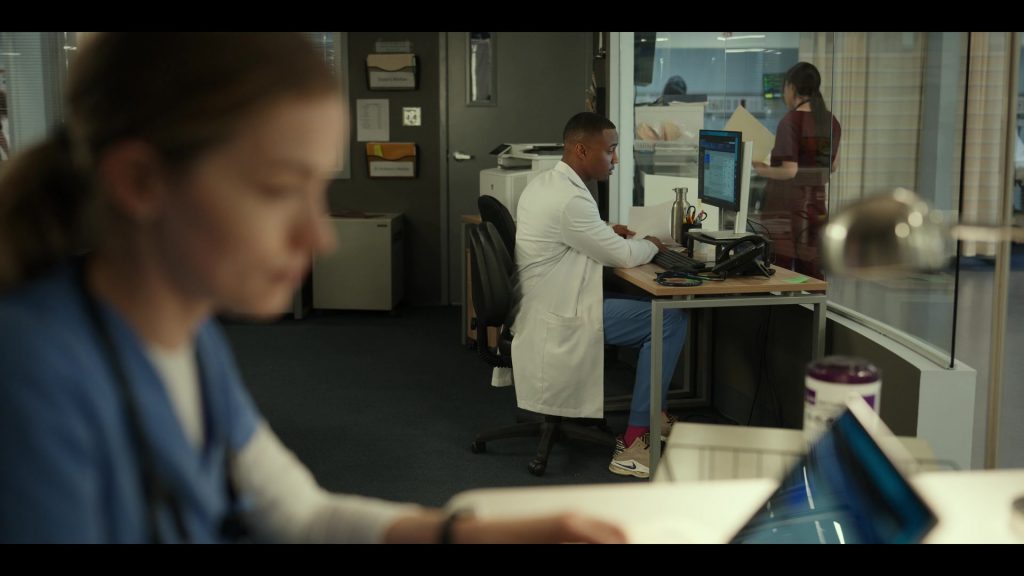 Nike Sneakers in Pulse S01E07 “Choices” (2025) (Image 3)