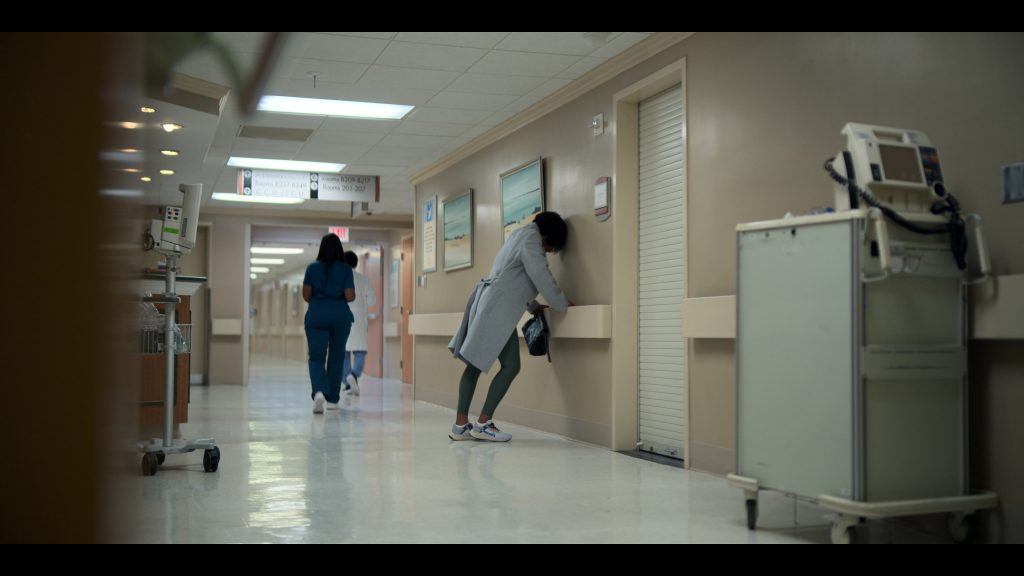 Nike Sneakers in Reasonable Doubt S02E01 (2024) (Image 10)