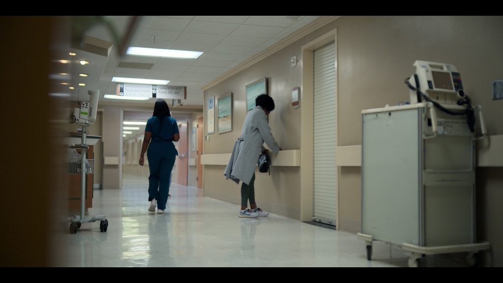 Nike Sneakers in Reasonable Doubt S02E01 (2024) (Image 12)