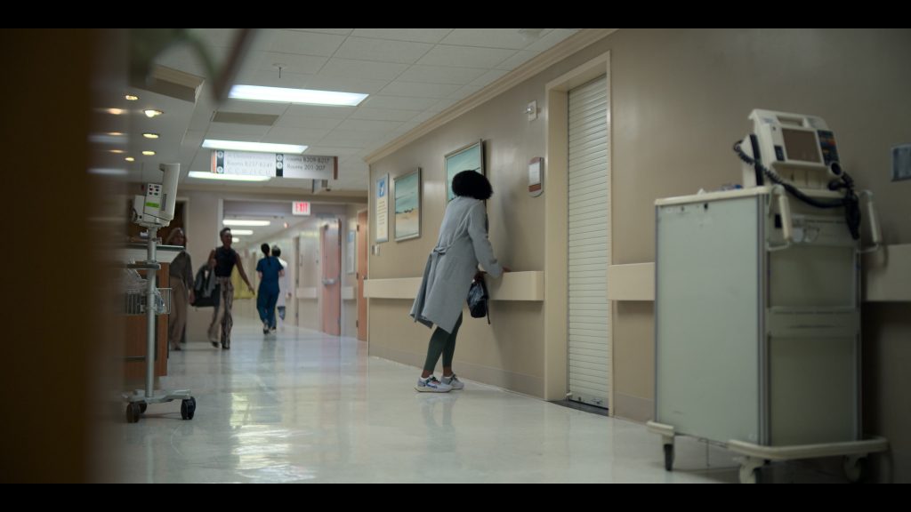 Nike Sneakers in Reasonable Doubt S02E01 (2024) (Image 2)