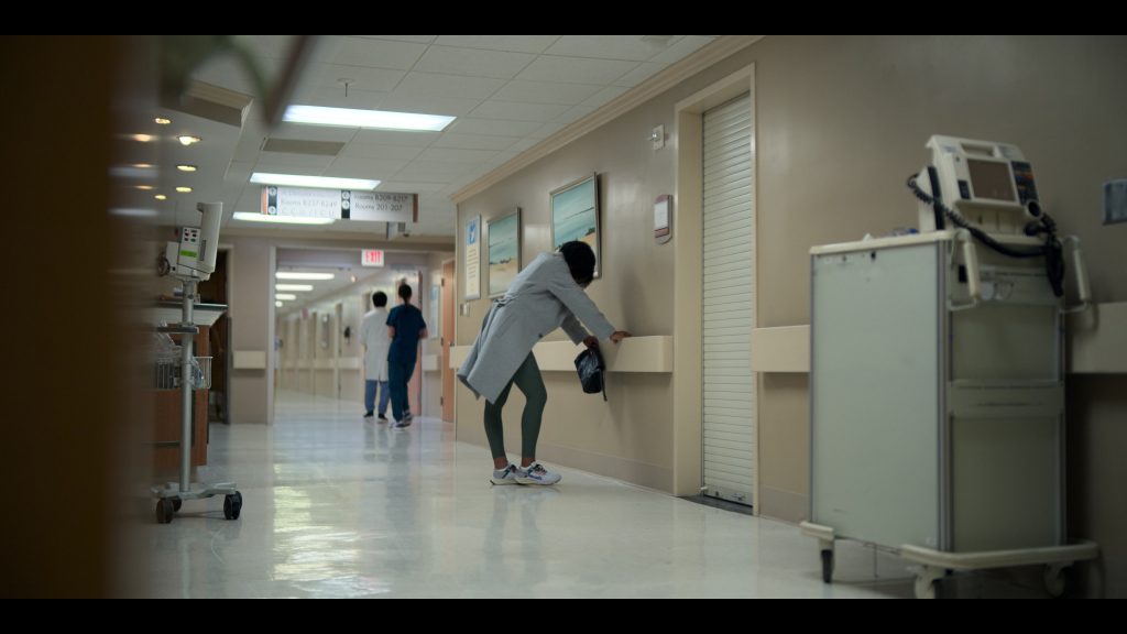 Nike Sneakers in Reasonable Doubt S02E01 (2024) (Image 6)