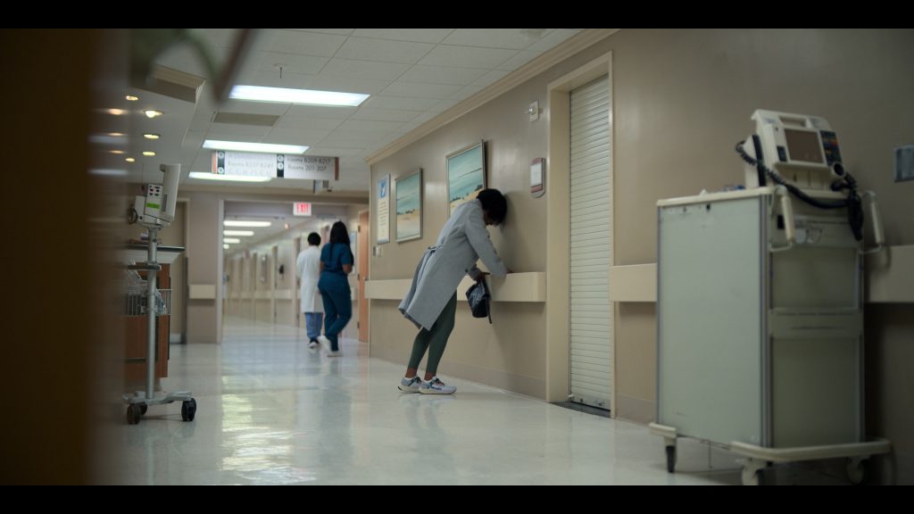 Nike Sneakers in Reasonable Doubt S02E01 (2024) (Image 8)