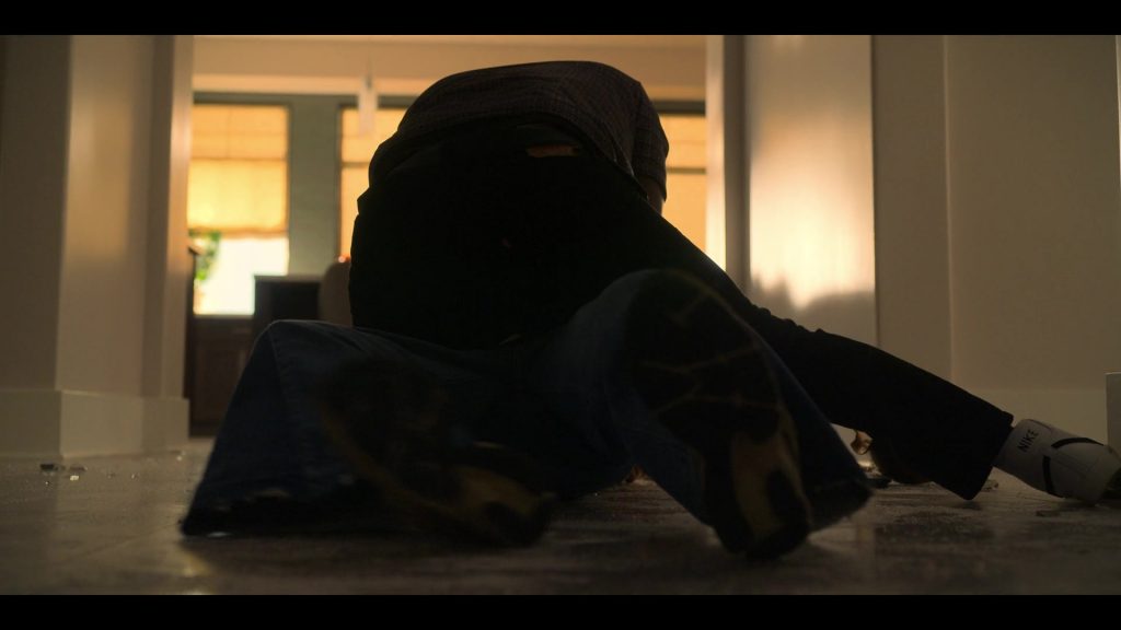 Nike Sneakers in Reasonable Doubt S02E10 “Encore” (2024) (Image 2)
