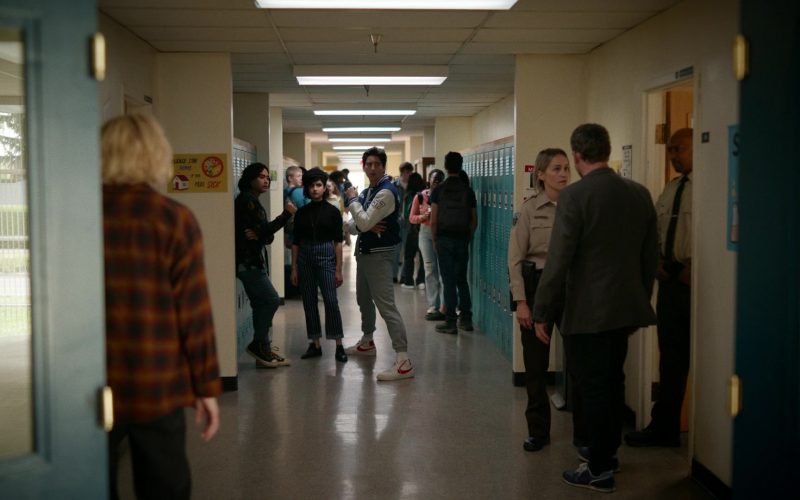 Nike Sneakers in School Spirits S01E04 “Ghostly Girls' School” (2023) (Image 1)