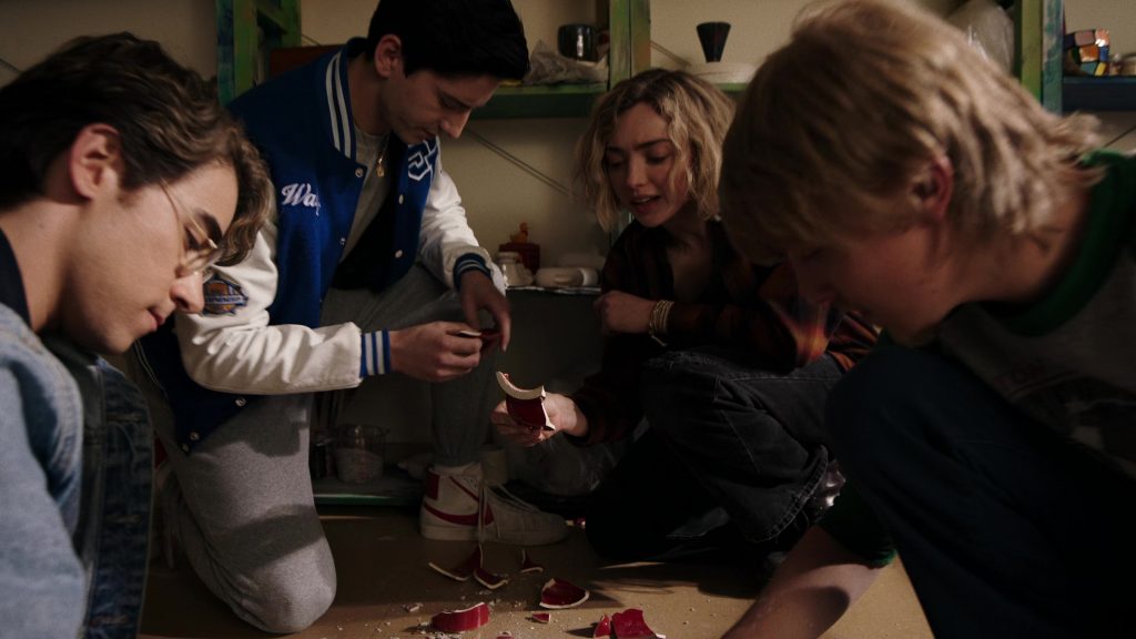 Nike Sneakers in School Spirits S02E02 “Field of Screams” (2025) (Image 14)