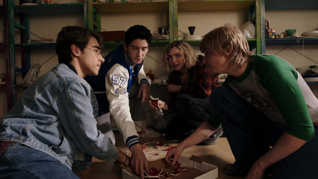 Nike Sneakers in School Spirits S02E02 “Field of Screams” (2025) (Image 18)