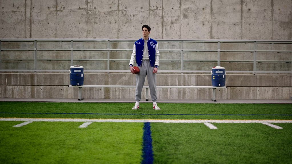 Nike Sneakers in School Spirits S02E04 (2025) (Image 11)