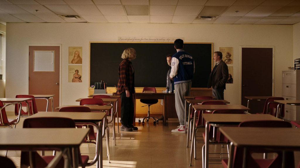 Nike Sneakers in School Spirits S02E04 (2025) (Image 17)