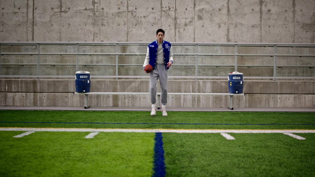 Nike Sneakers in School Spirits S02E04 (2025) (Image 4)