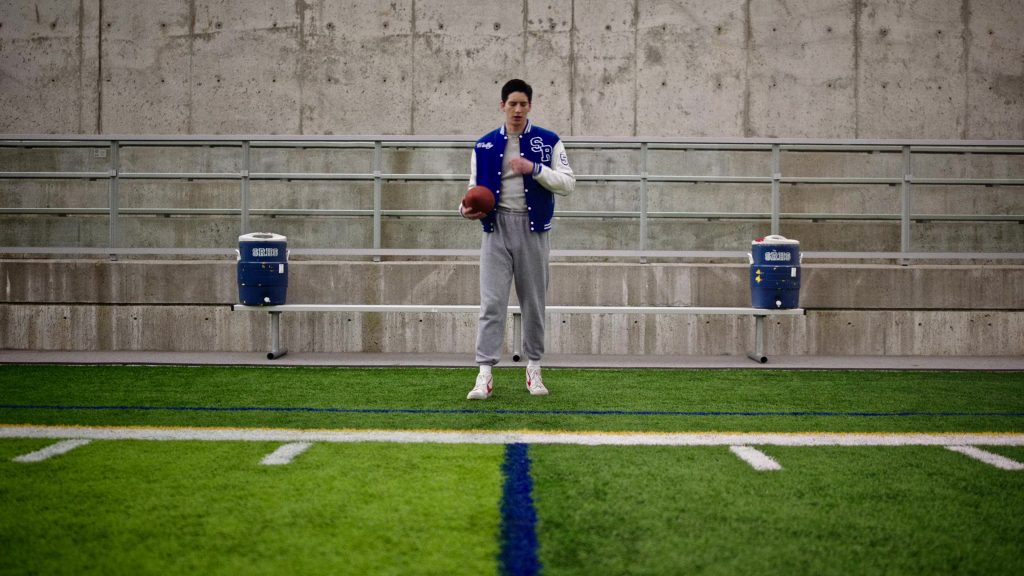 Nike Sneakers in School Spirits S02E04 (2025) (Image 7)