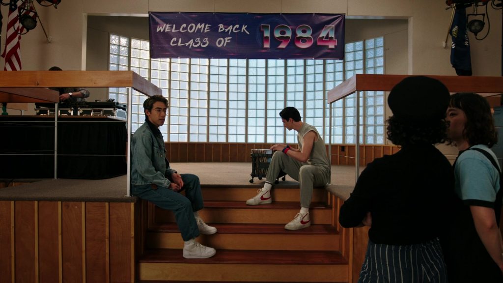 Nike Sneakers in School Spirits S02E06 “Ghost Pointe Blank” (2025) (Image 22)