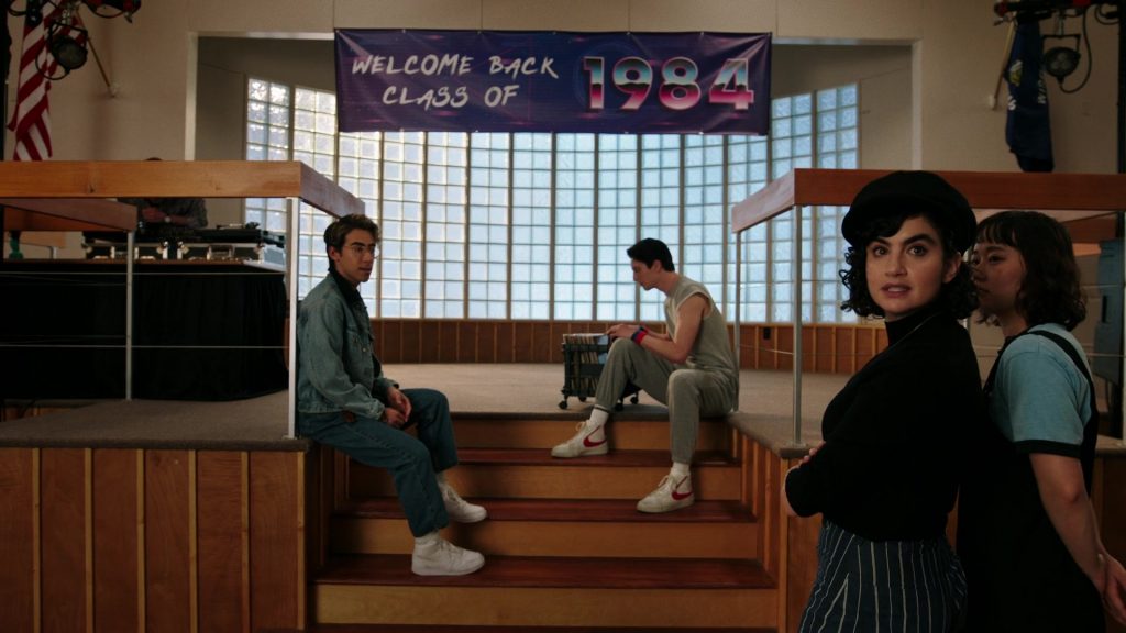 Nike Sneakers in School Spirits S02E06 “Ghost Pointe Blank” (2025) (Image 23)