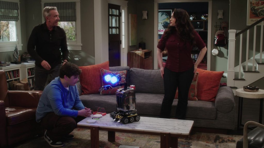 Nike Sneakers in Shifting Gears S01E04 “Grief” (2025) (Image 10)