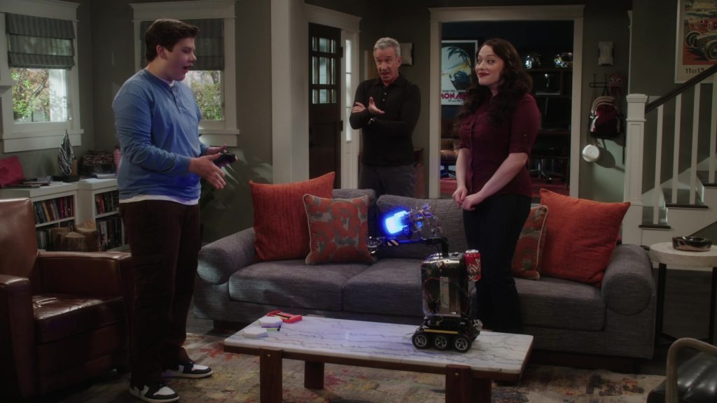 Nike Sneakers in Shifting Gears S01E04 “Grief” (2025) (Image 19)