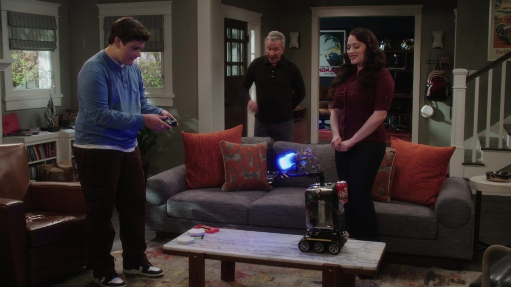 Nike Sneakers in Shifting Gears S01E04 “Grief” (2025) (Image 23)